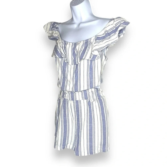 New Look Pants - New Look Striped Two-Piece Set – Off Shoulder Top & Elastic Waist Shorts